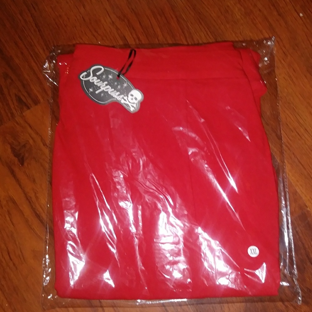Donna Swingrock

Red skirt - Picture 4 of 4